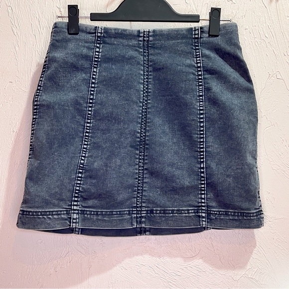 Free People Modern Femme Printed Faded Gray Stretch Mini Skirt Womens 6 - Picture 2 of 8